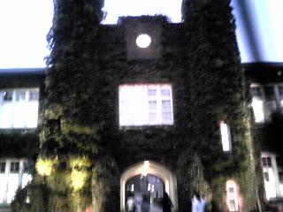 黄昏の立教大学.JPG