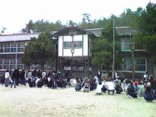 元は小学校.jpg