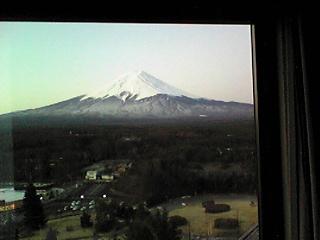 窓から富士山.JPG