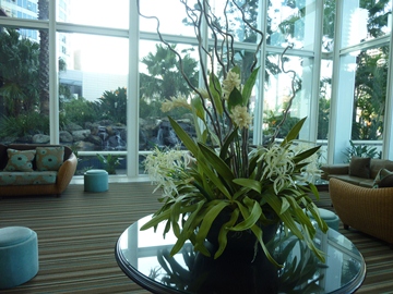 ウォーターマークホテルの花.jpg