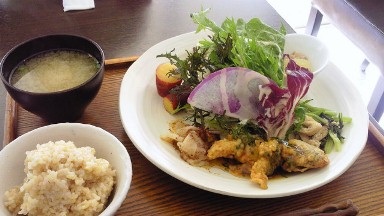 川辺の四季ランチ.jpg