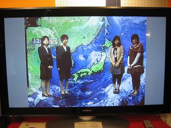 TVの中へ.JPG